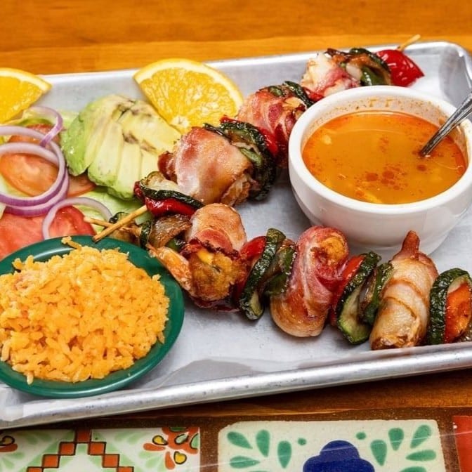 Camarones a la Brocheta.